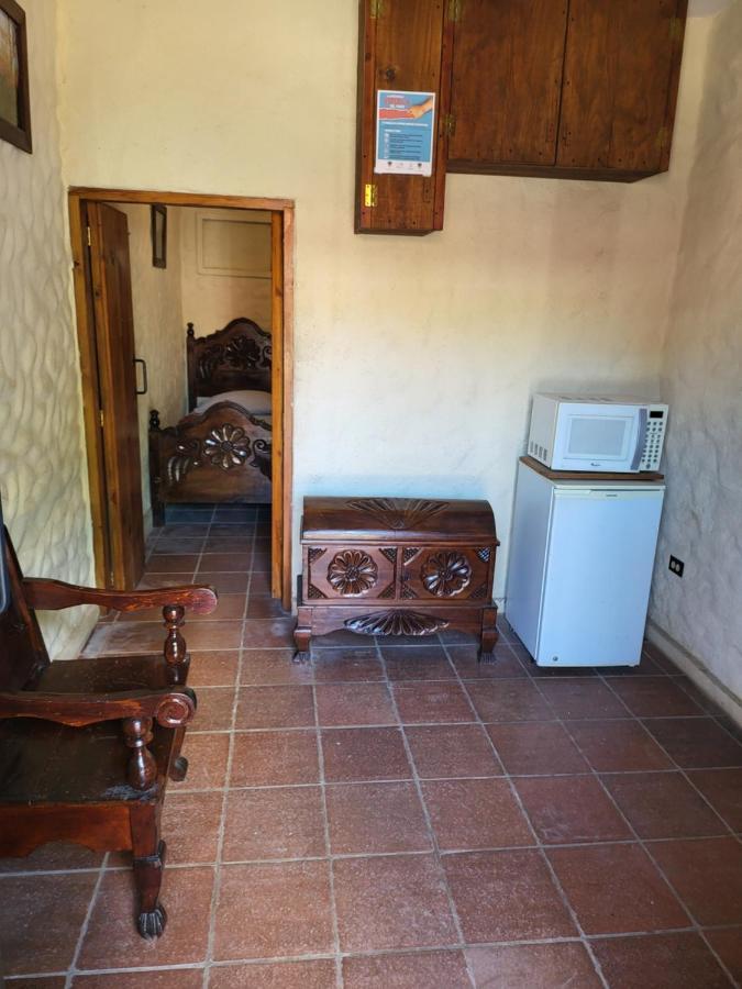 Hostal Casa De Las Gargolas Amapala Exteriör bild