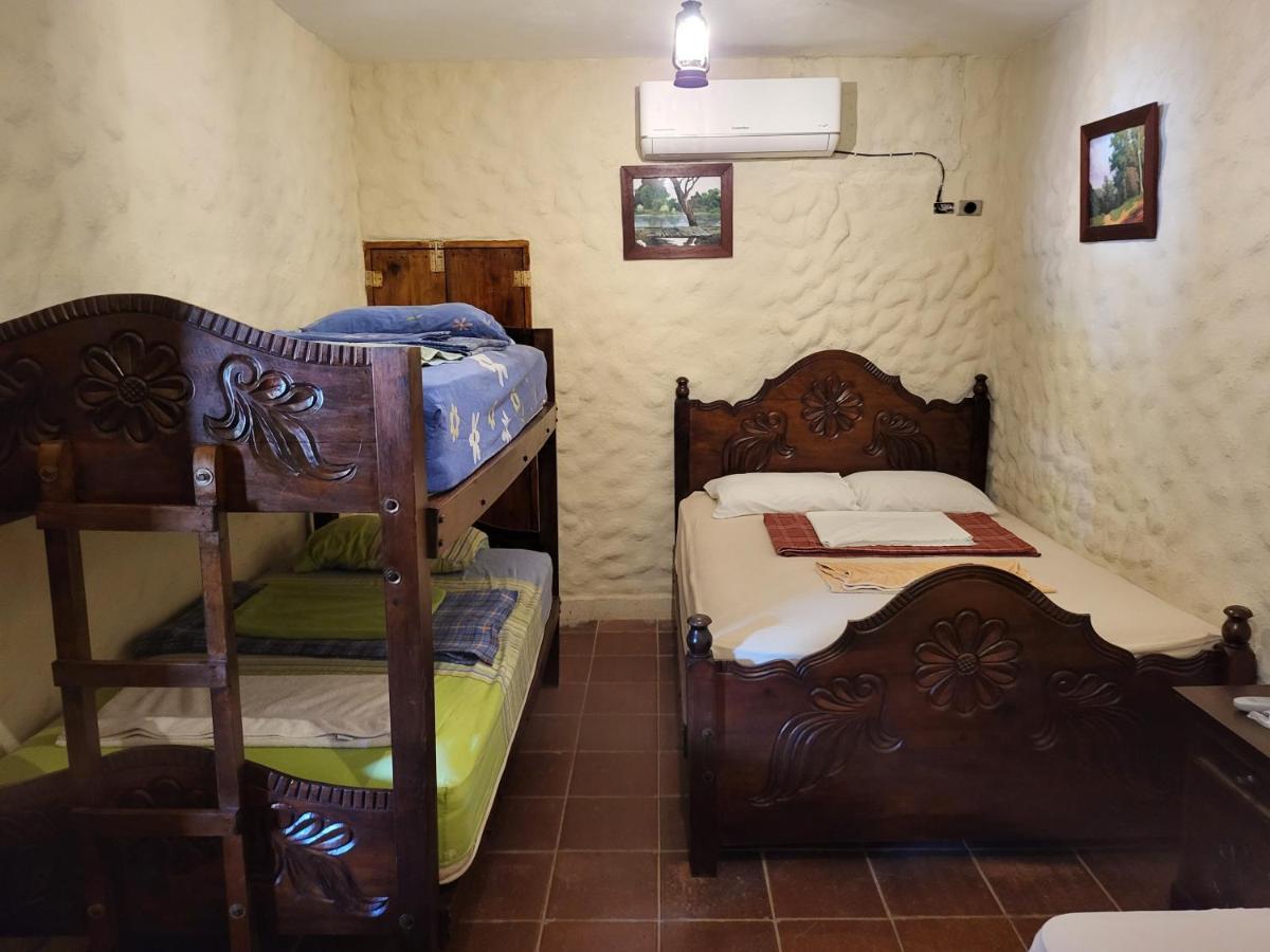 Hostal Casa De Las Gargolas Amapala Exteriör bild